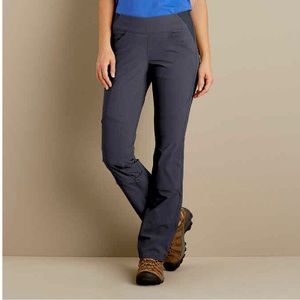 Duluth Trading Co Women's Flexpedition Pull-On Bootcut Pants - 6 x 31
